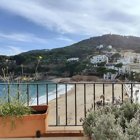 شقة Tamariu Platja - Penthouse On Passeig Del Mar. المظهر الخارجي الصورة
