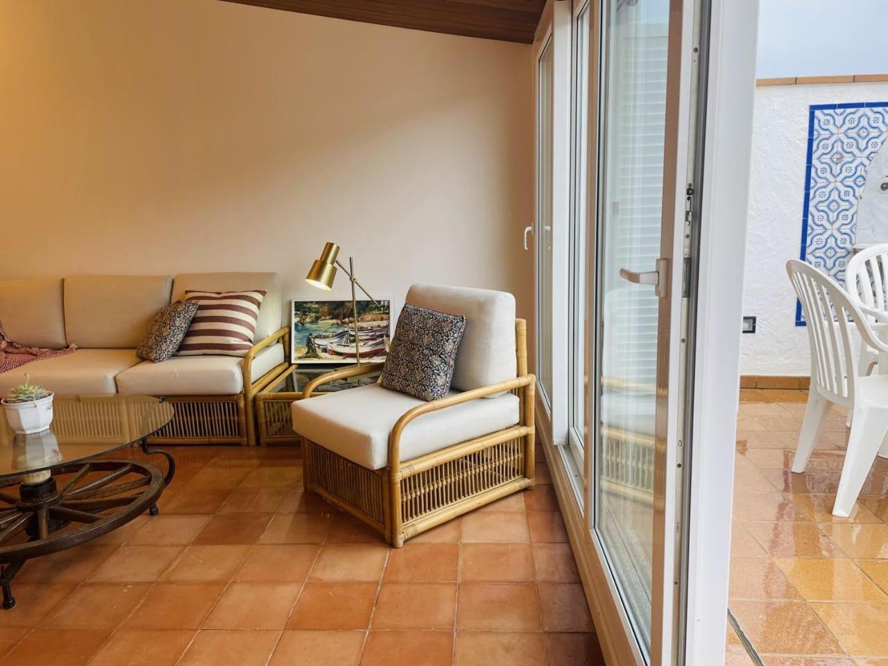 شقة Tamariu Platja - Penthouse On Passeig Del Mar. المظهر الخارجي الصورة